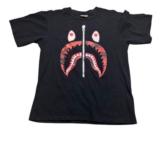A Bathing Ape Other - 👕 A Bathing Ape BAPE Shark Tee Black Red Camo Graphic T-Shirt Men’s L VGUC ✨
